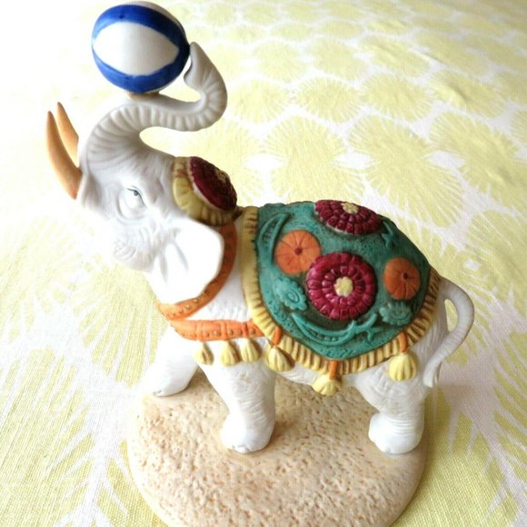 Hand Painted Porcelain Circus Elephant Figurine Figure Trunk Up Raised - Picture 3 of 12